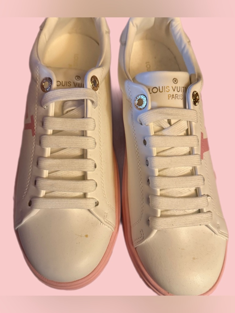 Louis Vuitton White & Pink Women’s Low-Top Sneakers - Picture 1 of 6